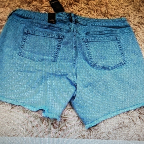 Torrid jean shorts teal blue acid wash  Size 16, NWT - Picture 7 of 11